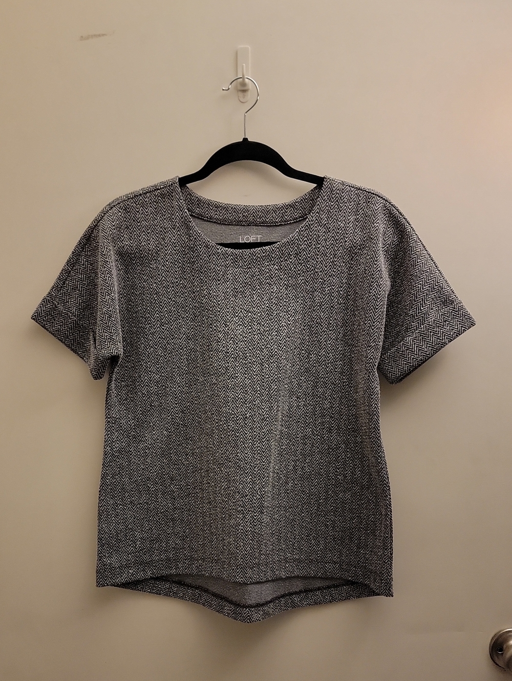 LOFT Outlet Black & White Herringbone Short Sleeve Top, XS
